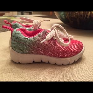 Size 5 Toddler Girl sneaker - Koala kids